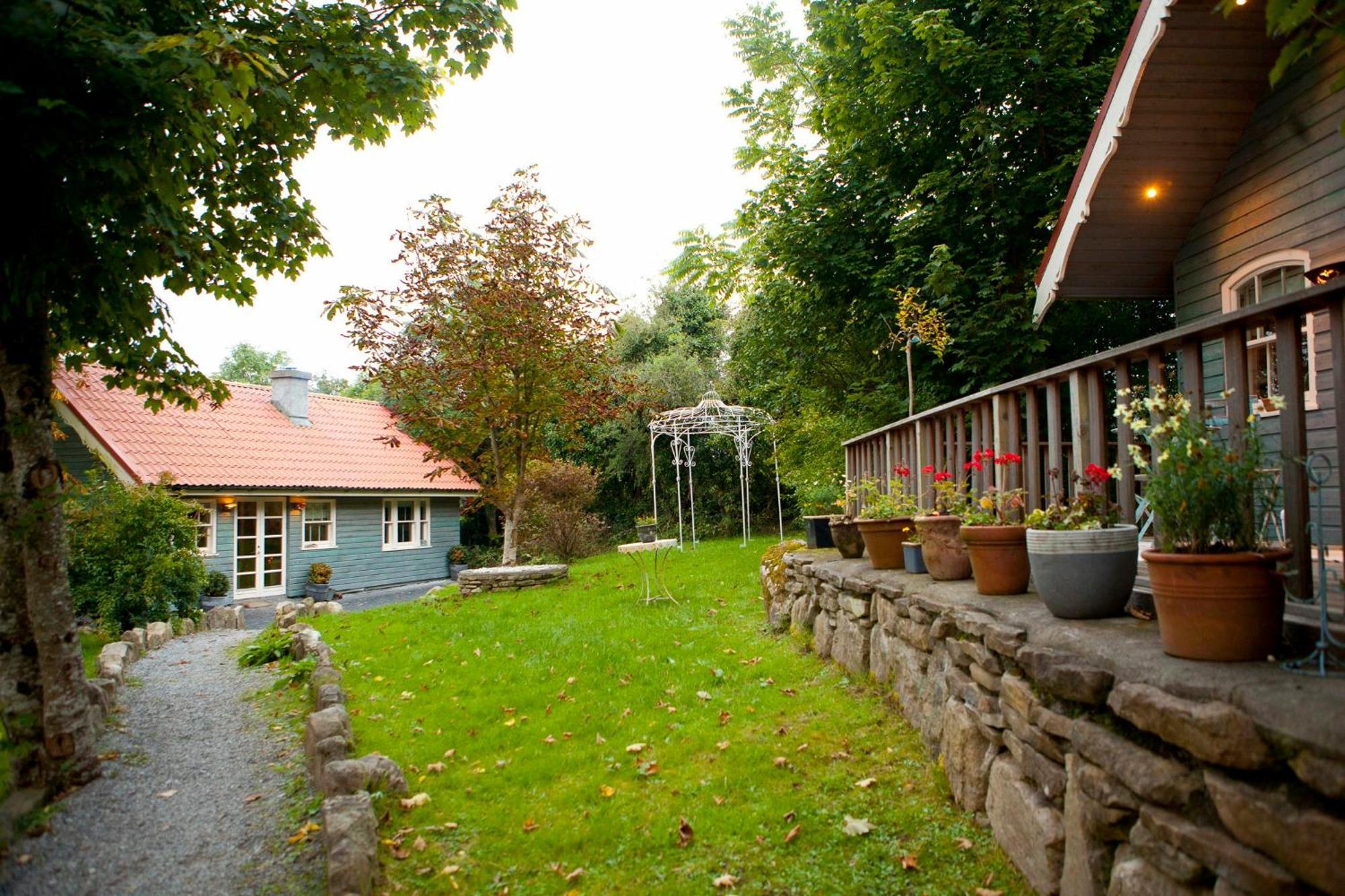 Slieve Aughty Centre Bed & Breakfast Loughrea Exterior photo